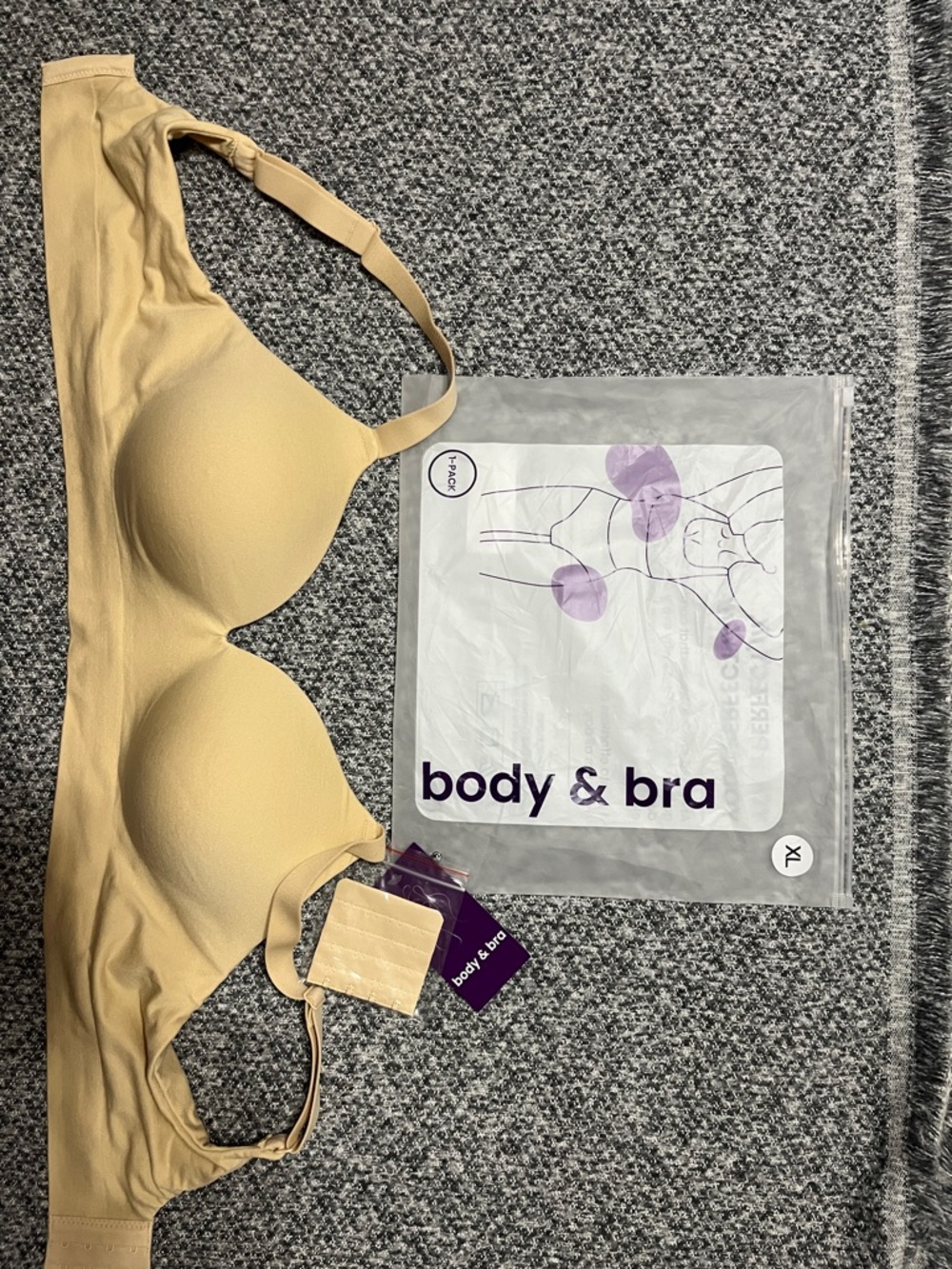 Body & Bra Seamless T-Shirt Bra in Tan